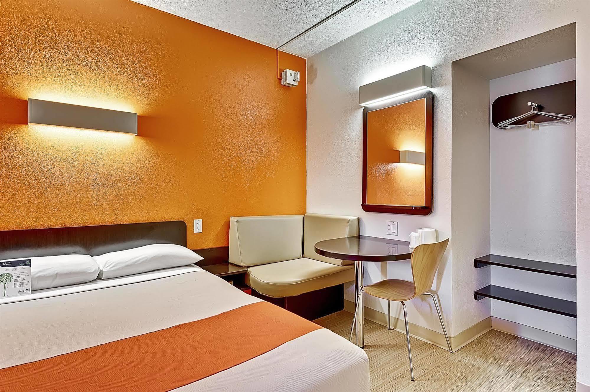 Motel 6-Villa Park, Il - Chicago West Εξωτερικό φωτογραφία